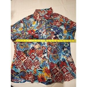 Chico's Size 2 (large) Women's 100% Silk Blouse in perfect condition